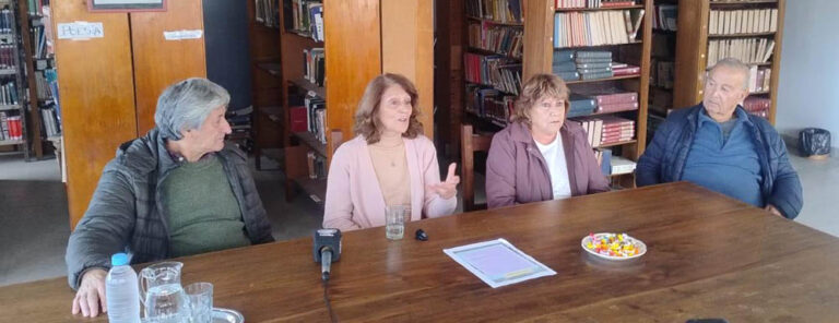 BIBLIOTECA PIZZURNO - CONF.PRENSA